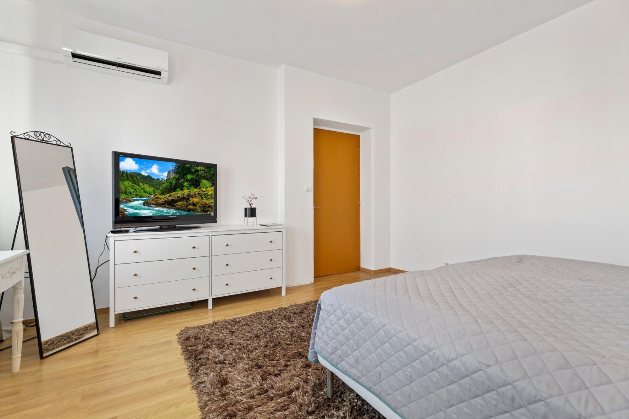 Heart Of The City Center 2 Rooms By Zazi براتسيلافا المظهر الخارجي الصورة